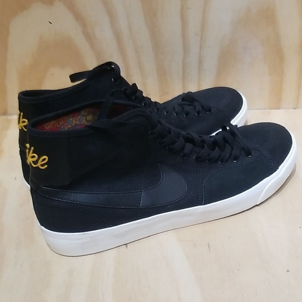NEW Nike Blazer Court Mid Premium SB “Black” Size 13